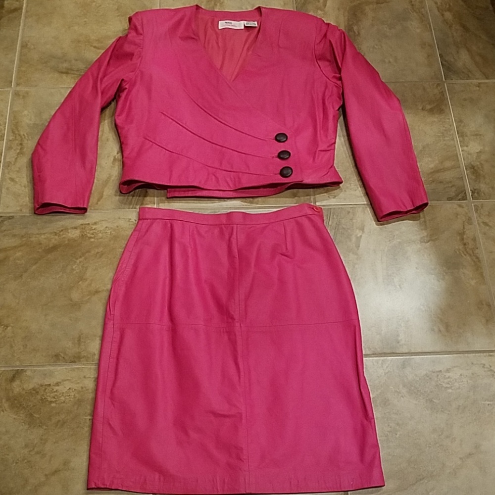 Avon Fashions Genuine  Leather Set